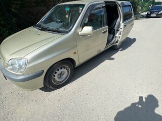 1997 Toyota Raum I, золотистый, 350000 рублей, вид 1