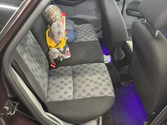 2009 Ford Focus II Рестайлинг, фиолетовый, 600000 рублей - вид 13