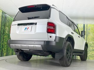 2024 Toyota Land Cruiser Prado (MHEV) 250 Series, белый, 7560203 рублей, вид 5