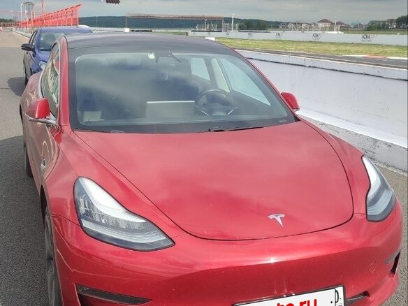 2018 Tesla Model 3 Long Range I, красный, 2900000 рублей - вид 7
