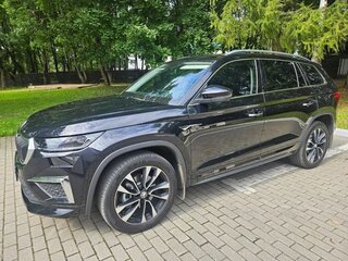 2023 Skoda Kodiaq I Рестайлинг, чёрный, 4300000 рублей, вид 3