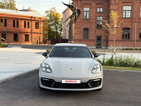 2021 Porsche Panamera 4S II Рестайлинг, серый, 12200000 рублей, вид 3