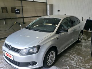 2014 Volkswagen Polo V, серебристый, 850000 рублей, вид 1
