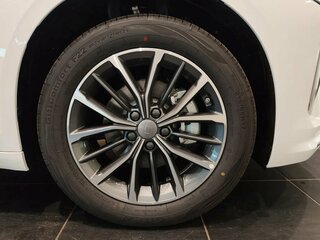 2026 Geely Preface I, белый, 3329990 рублей, вид 4