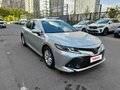 2018 Toyota Camry VIII (XV70), серебристый, 4700000 рублей