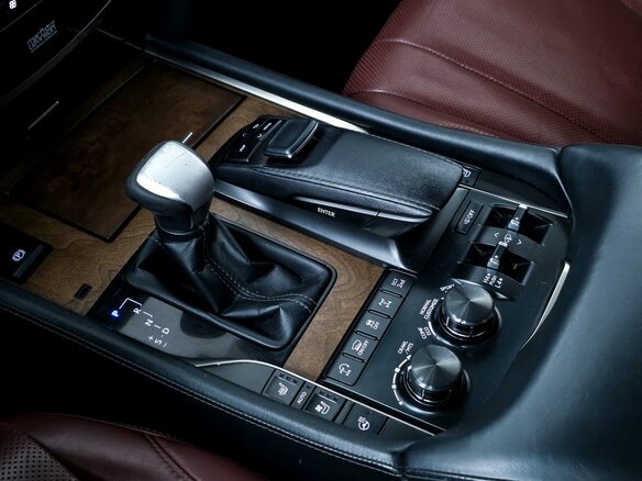 2016 Lexus LX 450d III Рестайлинг 2, серый, 5700000 рублей - вид 12