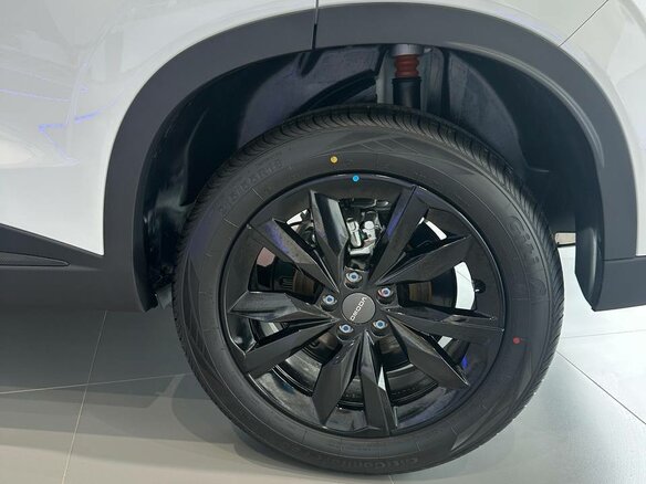 2025 Omoda C5 I Рестайлинг, белый, 2779000 рублей - вид 1