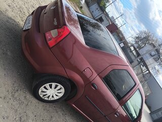 2011 Renault Logan I Рестайлинг, красный, 395000 рублей, вид 4