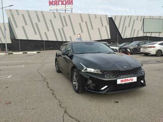 2021 Kia K5 III, чёрный, 1550000 рублей, вид 3