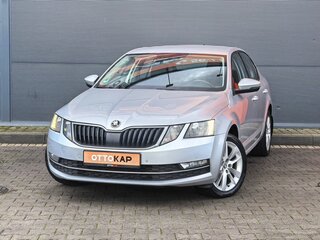 2017 Skoda Octavia III (A7) Рестайлинг, серебристый, 1799000 рублей, вид 1
