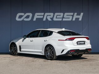 2022 Kia Stinger I Рестайлинг, белый, 3950000 рублей, вид 2
