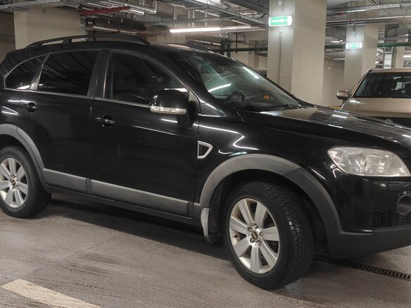 2011 Chevrolet Captiva I, чёрный, 750000 рублей - вид 3