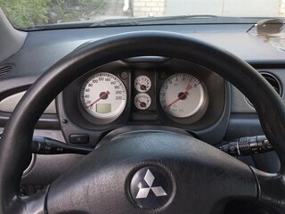 2007 Mitsubishi Outlander I, чёрный, 900000 рублей, вид 5