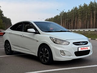 2012 Hyundai Solaris I, белый, 750000 рублей, вид 2