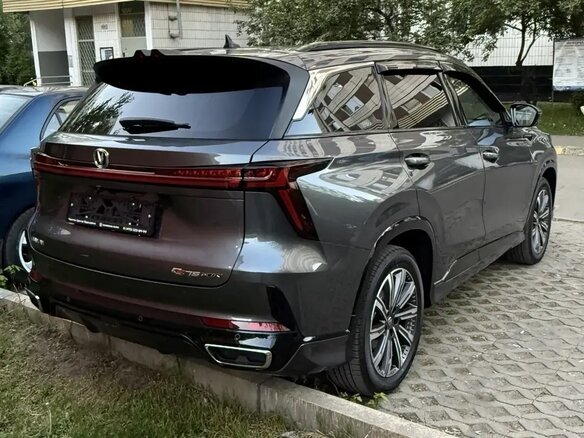 2024 Changan CS75 Plus III, серый, 3650000 рублей - вид 3