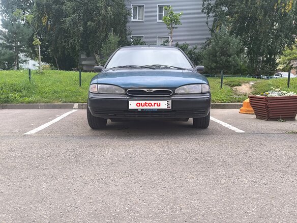 1993 Ford Mondeo I, зелёный - вид 2