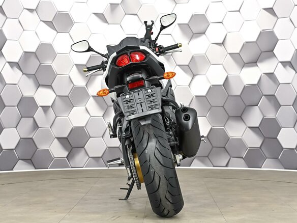 2015 Yamaha FZ8, белый, 647000 рублей - вид 5