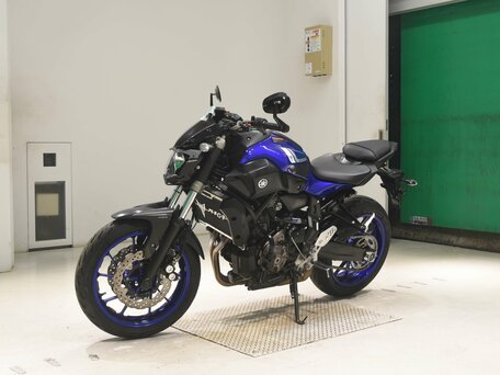 2017 Yamaha MT-07 (FZ-07), синий, 650000 рублей, вид 2