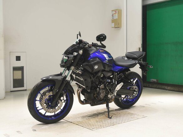 2017 Yamaha MT-07 (FZ-07), синий, 650000 рублей - вид 1