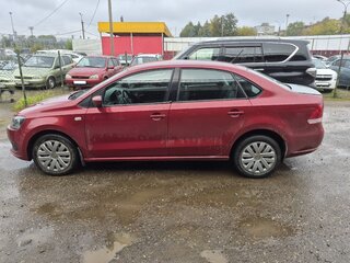 2014 Volkswagen Polo V, красный, 450000 рублей, вид 3
