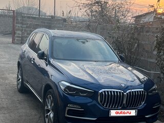 2021 BMW X5 40i IV (G05/G18), синий, 5000000 рублей, вид 3