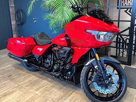 2025 Harley-Davidson CVO Road Glide, красный, 6500000 рублей, вид 1