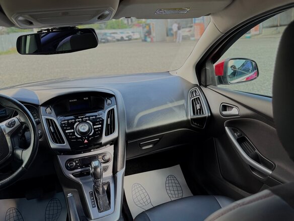 2013 Ford Focus III, красный, 800000 рублей - вид 5
