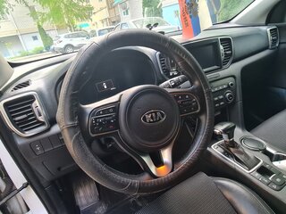 2017 Kia Sportage IV, белый, 2300000 рублей, вид 4