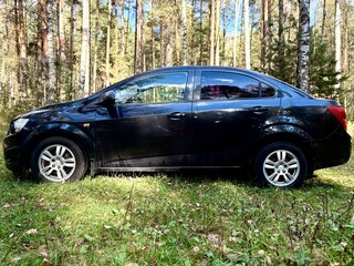2013 Chevrolet Aveo II, чёрный, 570000 рублей, вид 2