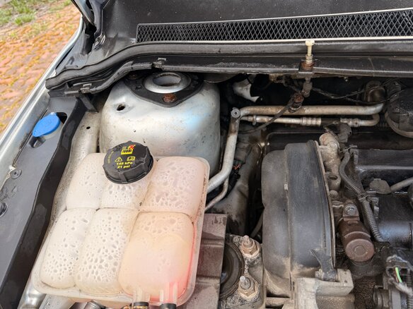 2008 Ford Focus II Рестайлинг, серебристый, 410000 рублей - вид 6