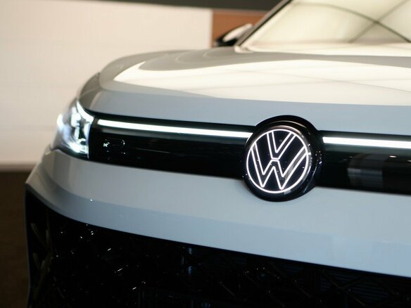 2026 Volkswagen Tiguan L II Рестайлинг (China Market), белый, 4950000 рублей - вид 9