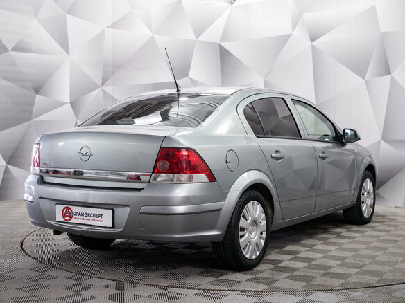 2011 Opel Astra H Рестайлинг, серый, 505000 рублей - вид 4