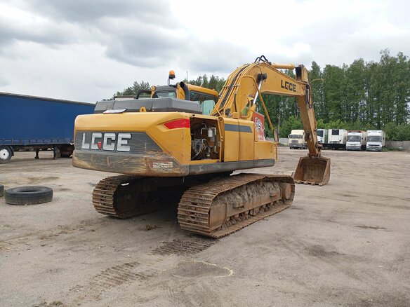 2023 LGCE E6210F, белый, 6727500 рублей - вид 2