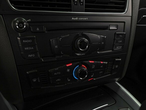 2010 Audi Q5 I (8R), красный - вид 12