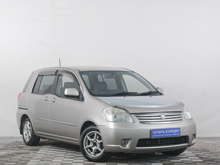 Toyota Raum II