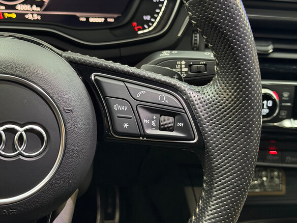 2018 Audi A4 V (B9), серый, 3400000 рублей - вид 18