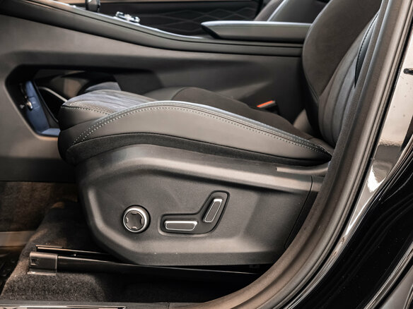 2025 Geely Monjaro I, чёрный, 4954990 рублей - вид 16