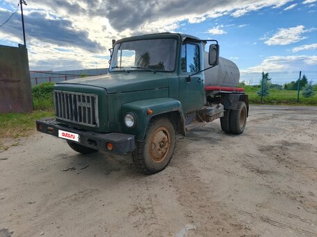 1992 ГАЗ 3308, зелёный, 350000 рублей, вид 5