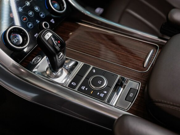 2019 Land Rover Range Rover Sport II Рестайлинг, белый, 4830000 рублей - вид 15