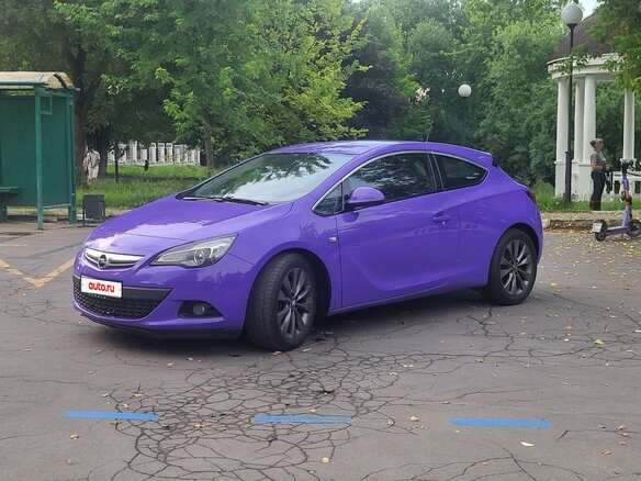 2013 Opel Astra GTC J Рестайлинг, фиолетовый, 1000000 рублей