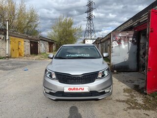 2013 Kia Rio III, серебристый, 950000 рублей, вид 2