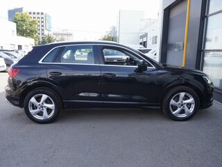 2020 Audi Q3 40 TFSI II (F3), чёрный, 2783000 рублей, вид 4