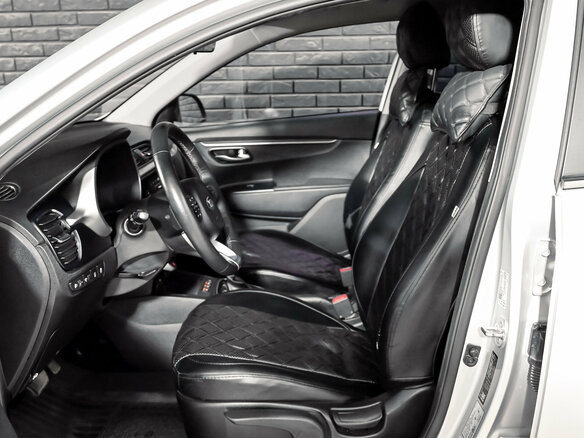 2021 Kia Rio IV Рестайлинг, серебристый, 1660000 рублей - вид 10
