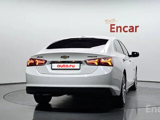 2022 Chevrolet Malibu IX Рестайлинг, белый, 1670000 рублей, вид 3