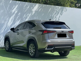 2022 Lexus NX 200 II, серебристый, 3125000 рублей, вид 2