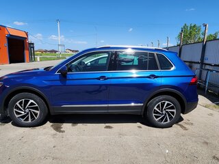 2018 Volkswagen Tiguan II, синий, 3050000 рублей, вид 5