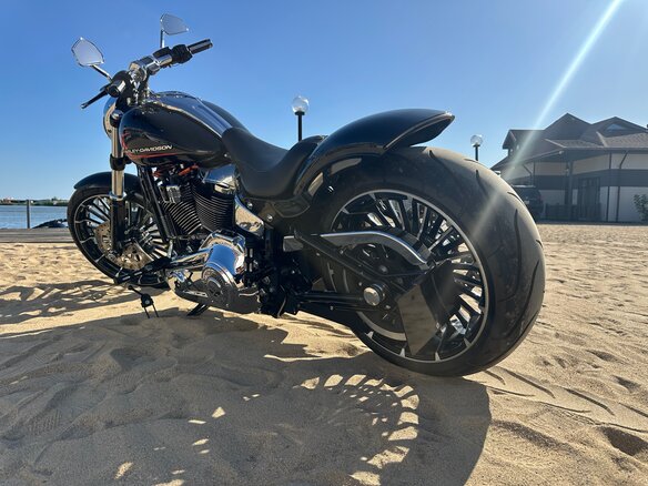 2023 Harley-Davidson Breakout, чёрный, 3750000 рублей - вид 14