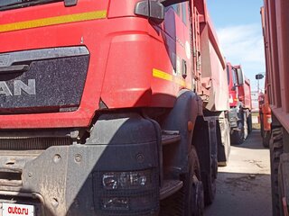 2015 MAN TGS, красный, 5753125 рублей, вид 2