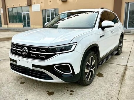 2023 Volkswagen Tayron I Рестайлинг, белый, 2220000 рублей, вид 1