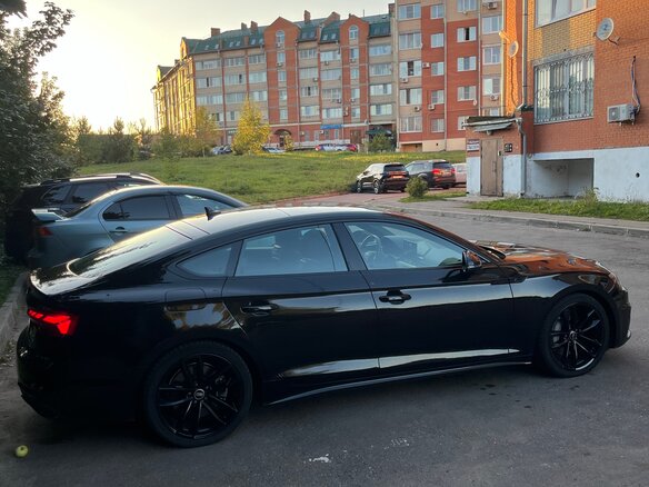 2022 Audi A5 Sportback 45 TFSI II (F5) Рестайлинг, чёрный, 3700000 рублей - вид 4